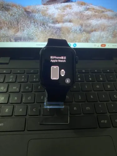 Apple Watch SE 2ª Geração 44mm - Para Peças ou Reparo