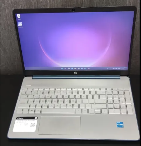 Notebook HP Core i3 11ª Geração 8GB RAM SSD NVMe 