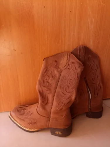 Bota texana feminina