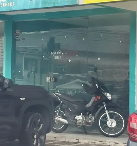Excelente Sala Comercial na Torre com 25m².