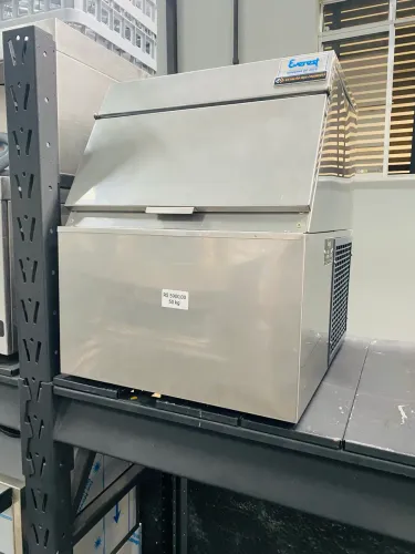 Máquina de gelo em cubo Everest 50Kg