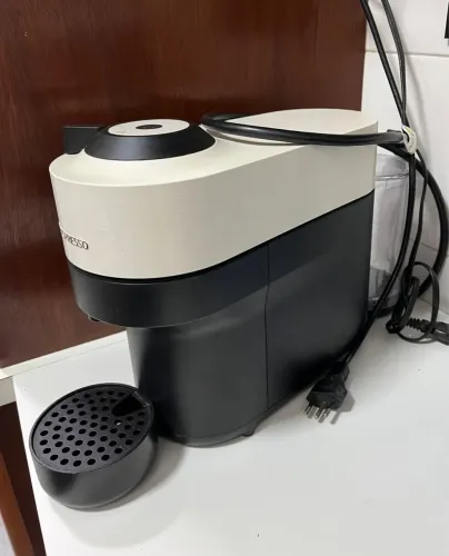 Cafeteira Nespresso vertido pop