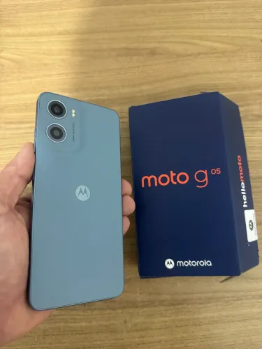 Vende-se moto g5 novíssimo, sem marcas de uso, acompanha caixa, carregador e Nota Fiscal.