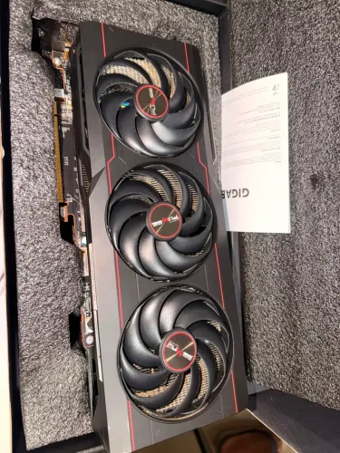Placa de Vídeo RX 6800 Sapphire Pulse 16GB