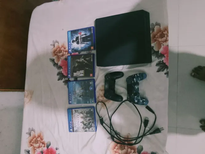 Ps4 slim