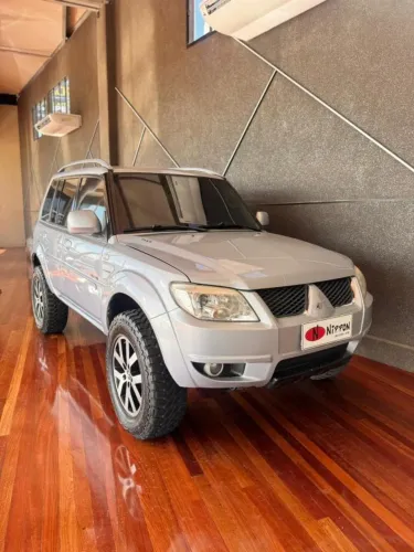 Mitsubishi Pajero TR4 2.0/ 2.0 Flex 16V 4X4 Aut. 2010