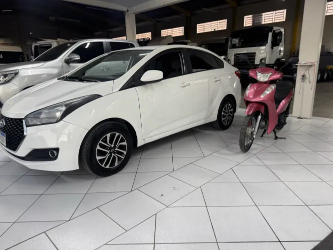 Hyundai HB20 Unique 1.0 Flex 12V Mec. 2019