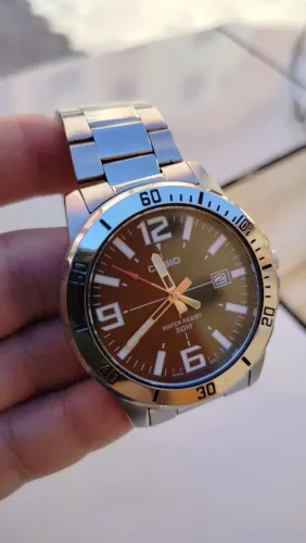 Relógio Casio clássico