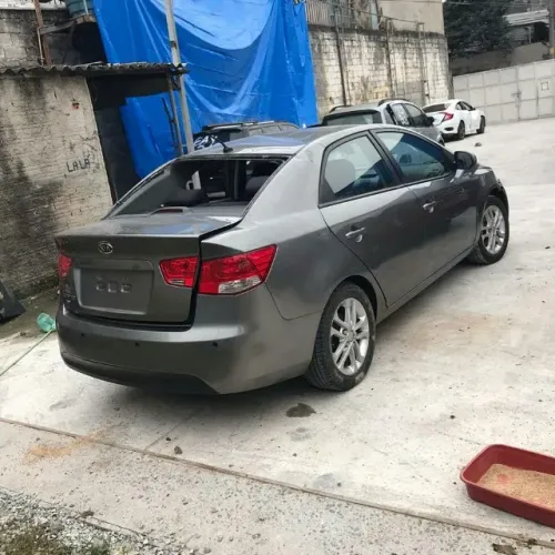 Peças Cerato 2011 Airbag Radiador Capo Lanterna Farol Porta Cambio Motor Retrovisor Sucata
