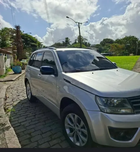 Suzuki Grand Vitara 2.0 16V 4x2/4x4 5P Mec. 2013