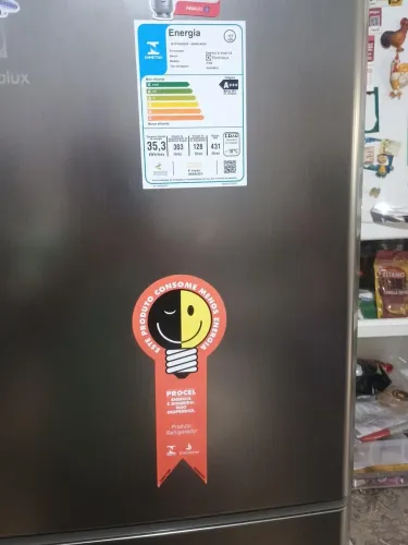 Geladeira Eletrolux 431litros inverter.