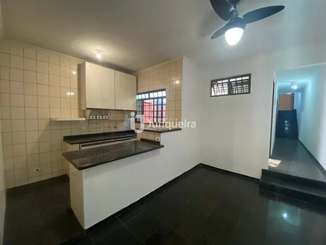 Casa à venda, 3 quartos, 1 suíte, 2 vagas, Castelinho - Piracicaba/SP