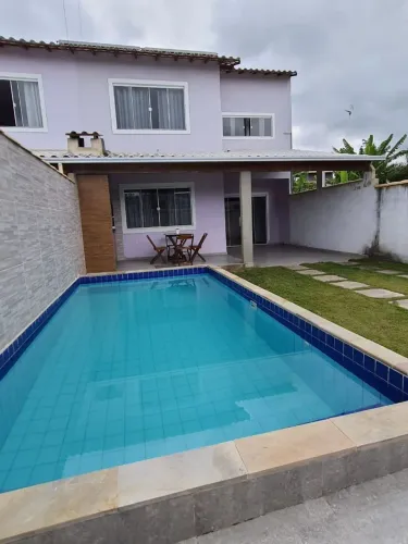 CASA COM PISCINA EM RIO DAS OSTRAS