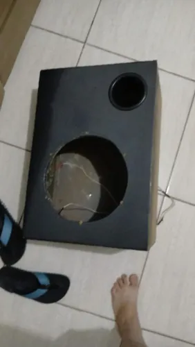 Vendo caixote pra grave de 12