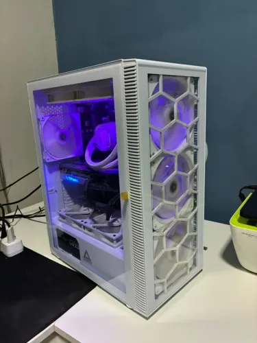 Computador Gamer Ryzen 5700X + 4060Ti 16GB + 32GB RAM