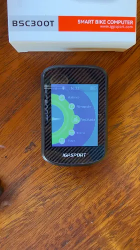 GPS 300T IGPSPORT com acessórios