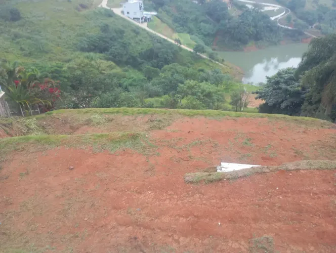 Terreno com vista e acesso a represa 