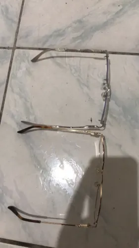 2 óculos pra aproveitar as armações 