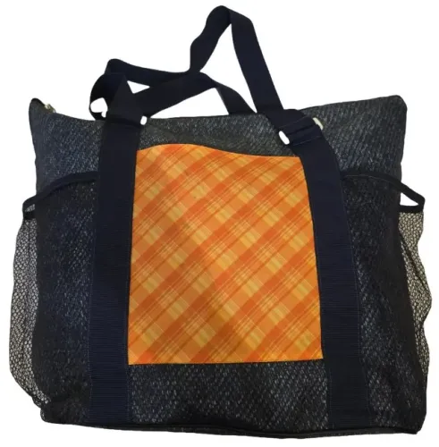Bolsa grande com bolsos laterais externos e estampa xadrez laranja, bastante espaçosa!