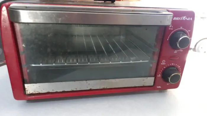 Forno eletrico Britania 220v