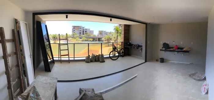 Vendo 4 portas de vidro de correr / esquadrilha varanda e quartos