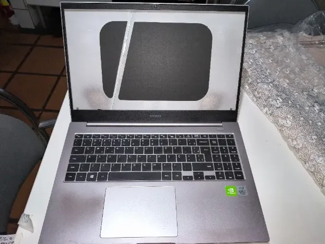 Carcaça Original Notebook Samsung NP550XCJ XS1BR (Com Teclado)