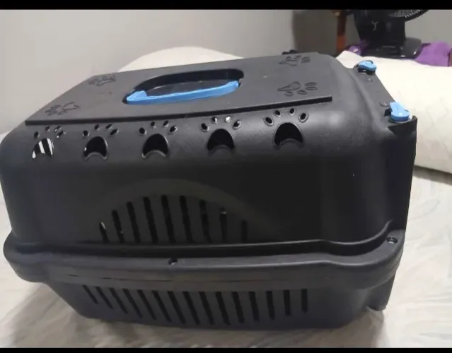 Caixa de transporte para cães e gatos nova