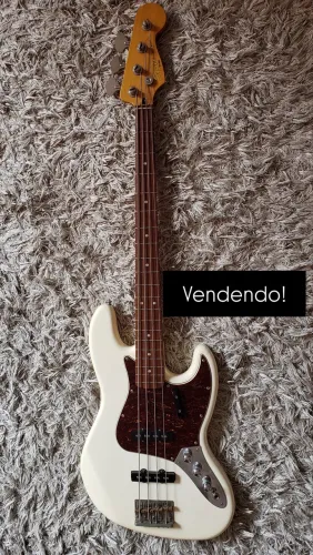 Squier Classic Vibe