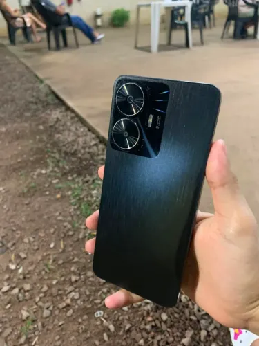 Vende se realme c55