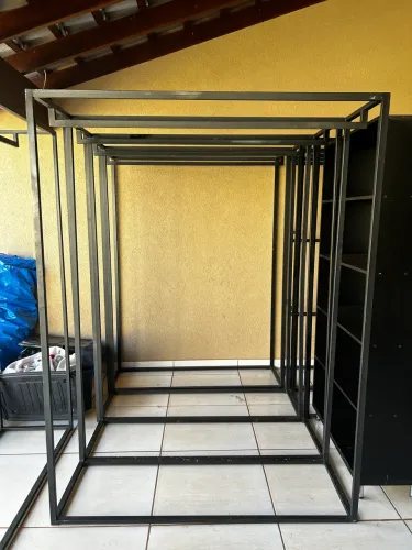 Arara industrial para roupas