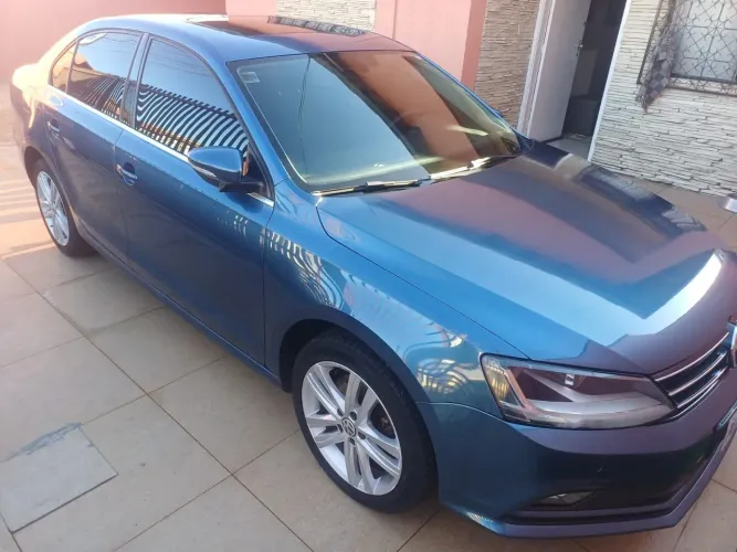 Volkswagen Jetta Highline 2.0 TSI 16V 4P Tiptronic 2017