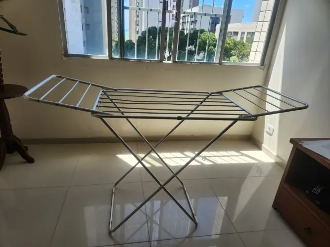 Varal de chão de alumínio