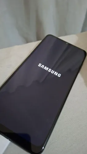 Samsung Galaxy M12 - Excelente estado
