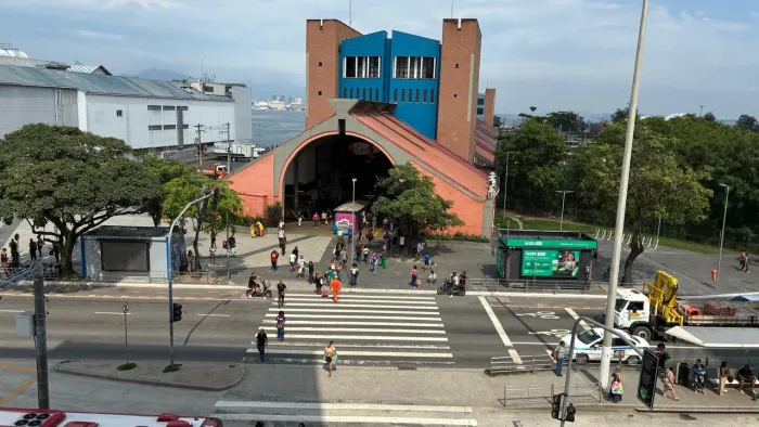 apt novo em frente as barcas e terminal direto com o proprietario