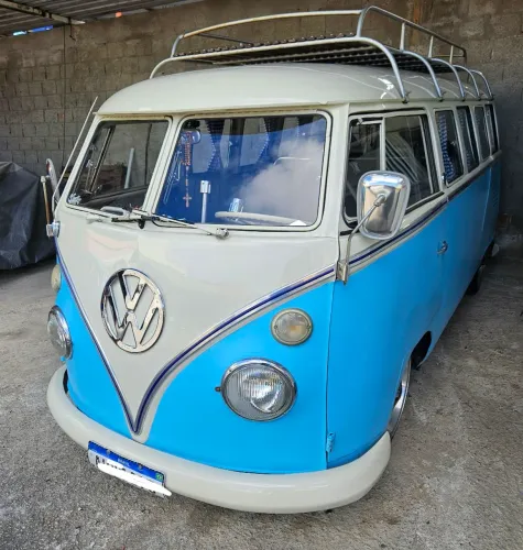 Volkswagen Kombi Standard/ Luxo/ Serie Prata 1972