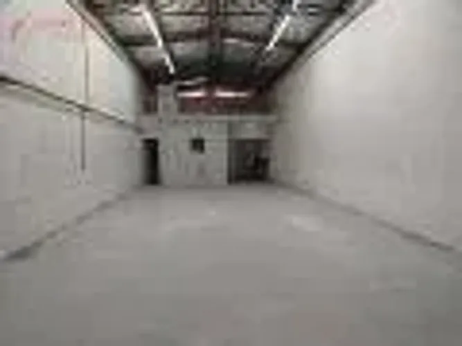 Galpão para alugar, 138 m² por R$ 5.932,00/mês - Vila Anastácio - São Paulo/SP