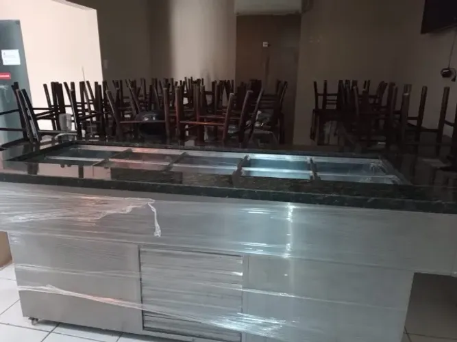 Self service inox 10 Cubas e com acabamento em mármore