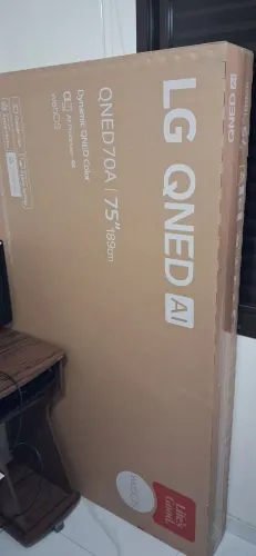 Caixa de papelão tv 75 LG vazia com isopor de proteção