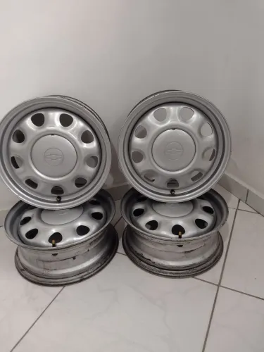 Vende se Jogo de Rodas de Ferro Aro 14 GM SEMI NOVA