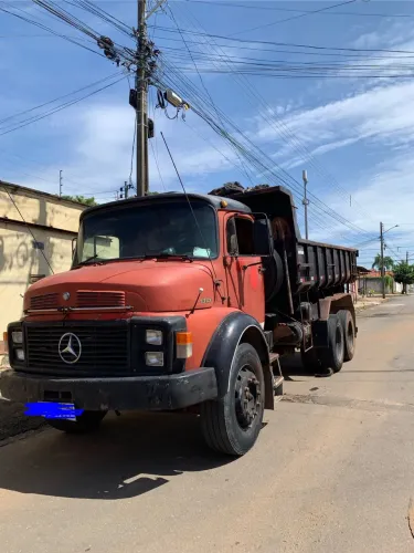 Caminhão truck 1313 83