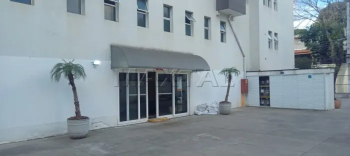 Apartamento 40m2 à Venda em Santana com 1 dormitório, 1 sala, 1 cozinha, banheiro, e vaga