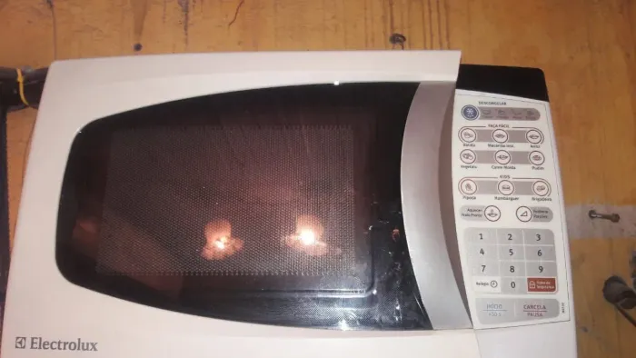 Micro-ondas Electrolux Branco 20litros 