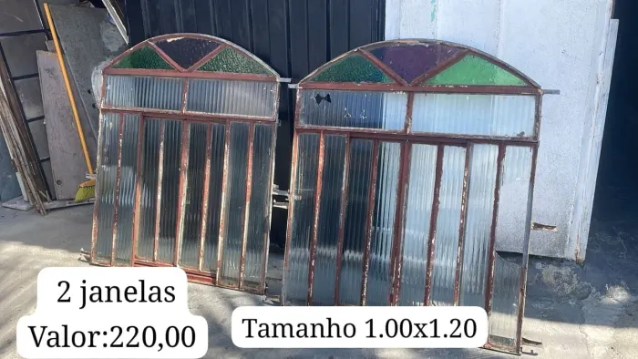 2 janelas ferro e vidro ! Nao vendo separado,as 2 por 220,00 aceito proposta