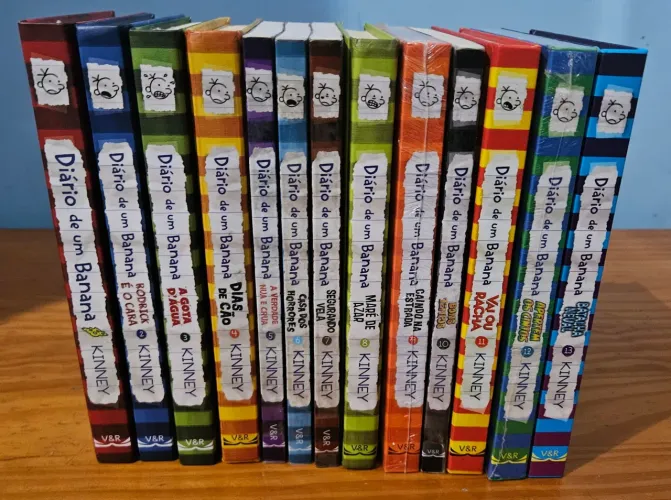 Coleção Diário de um Banana (Volume 1-13)