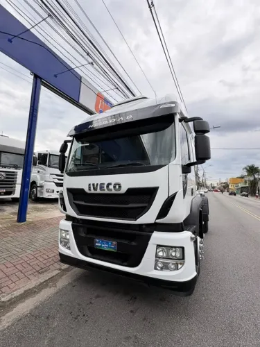 Iveco Hi Road 360 4x2 2023