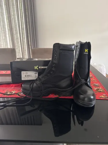 Coturno Kallucci 42 Novo