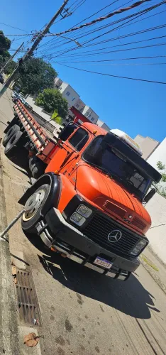 Mercedes-Benz 1113 Truck (1973) - Direção Hidráulica - Pronto para Trabalhar