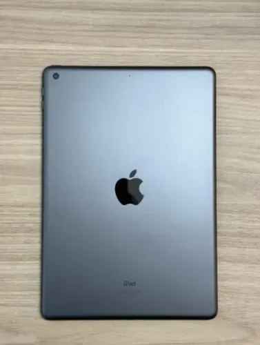 iPad 9ª Geração 64GB Cinza Espacial - Estado de Novo (Bateria Impecável!)