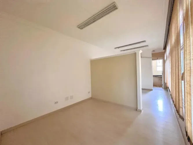 Sala à venda em Maringá, Zona 01, com 40.98 m², Edifício Albert Sabin