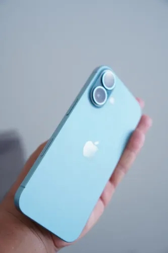 iPhone 16 verde